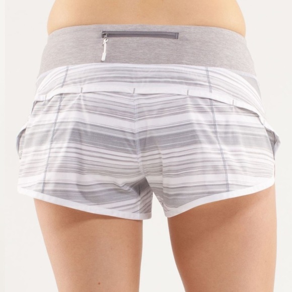 Lululemon Run: Speed Short size 4 in Twisted Stripe Fossil / White - Picture 9 of 9